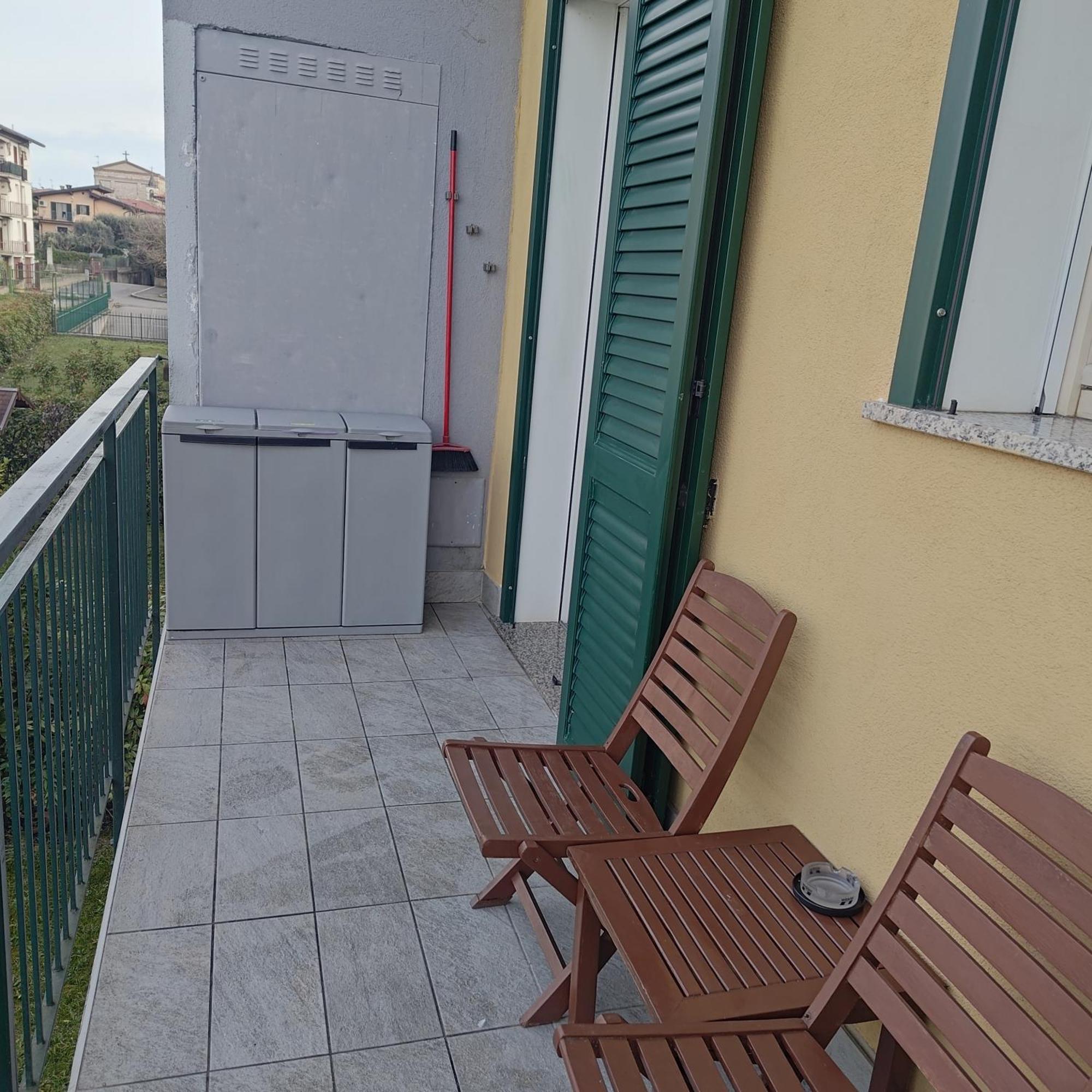Peschiera Appartamenti Vacanze Peschiera del Garda Buitenkant foto